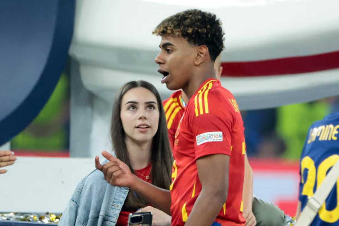 Yamal and Alex Padilla