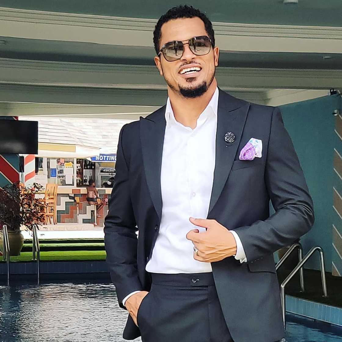 Van Vicker Van Vicker