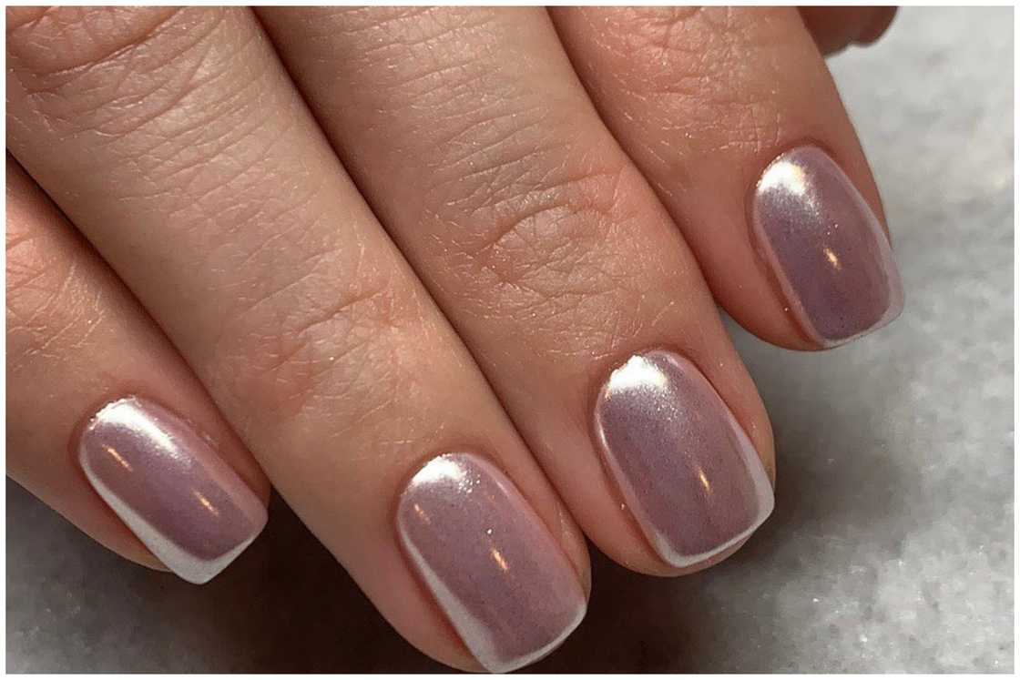 Light lavender glazed doughnut nails