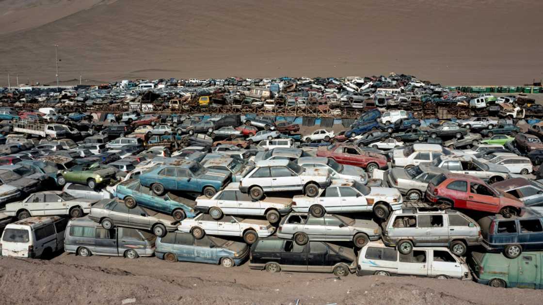 Kilometres of used cars from Asia have been dumped in Chile's Atacama desert Kilometres of used cars from Asia have been dumped in Chile's Atacama desert
