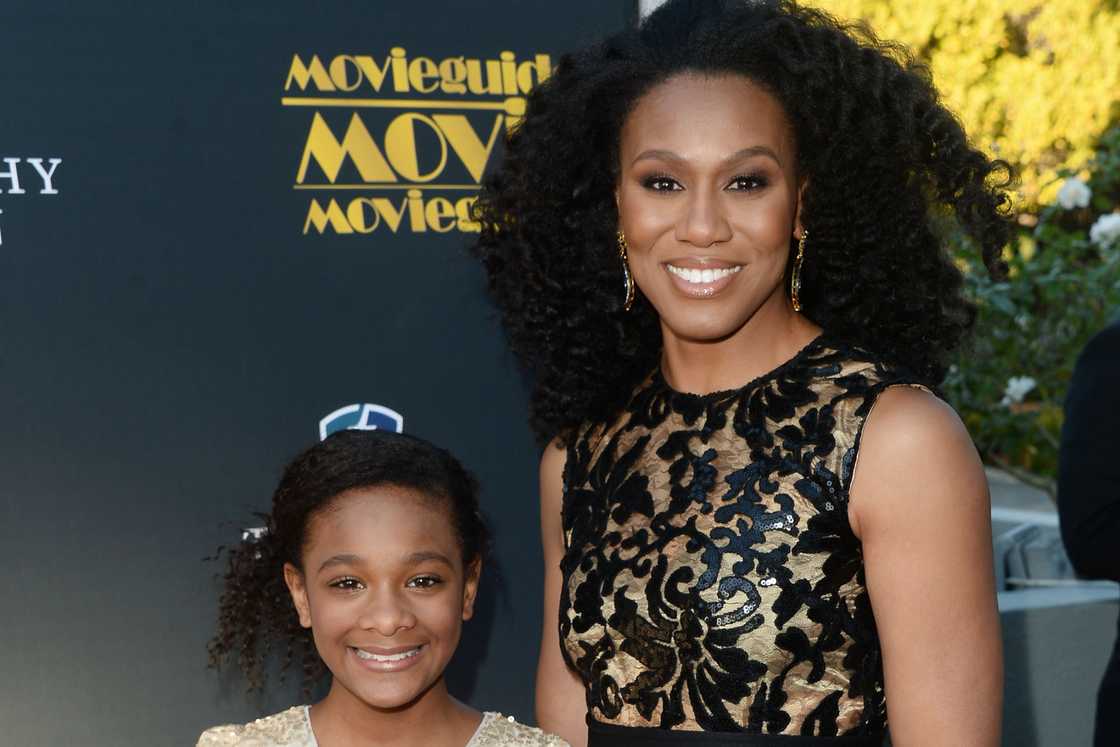 Actress Alena Pitts(L) and author Priscilla Shirer (R)