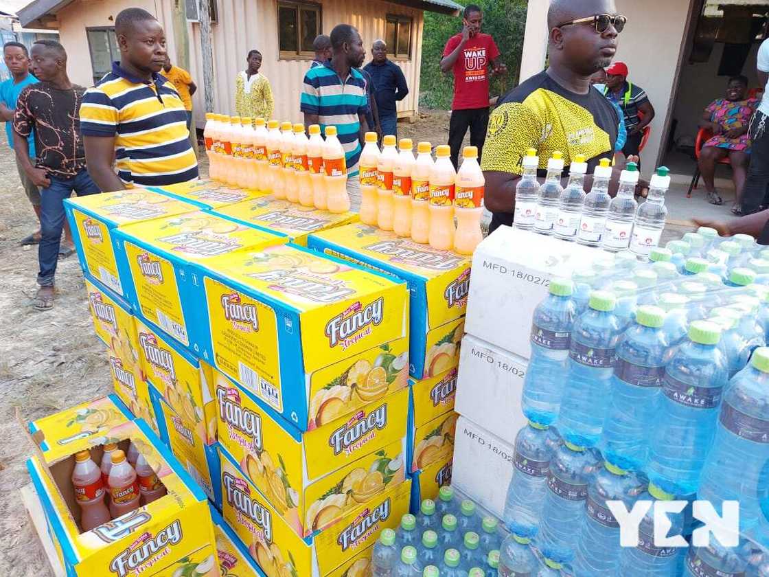 Kasapreko supports Appiatse, Begoso explosion victims with GH₵100, 000 worth of products Kasapreko supports Appiatse, Begoso explosion victims with GH₵100, 000 worth of products