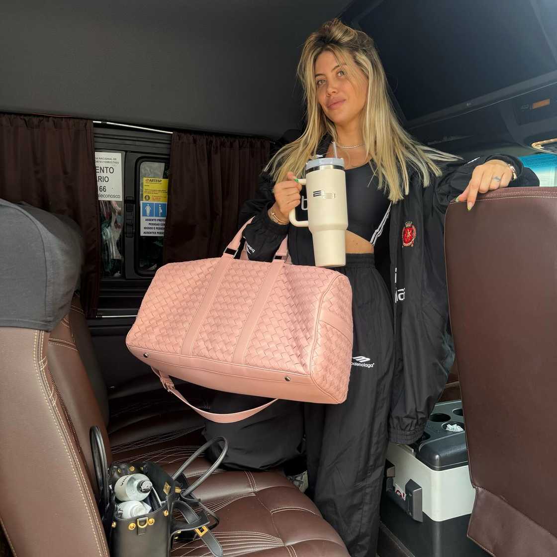 Wanda Nara, Achraf Hakimi, Mauro Icardi Wanda Nara, Achraf Hakimi, Mauro Icardi