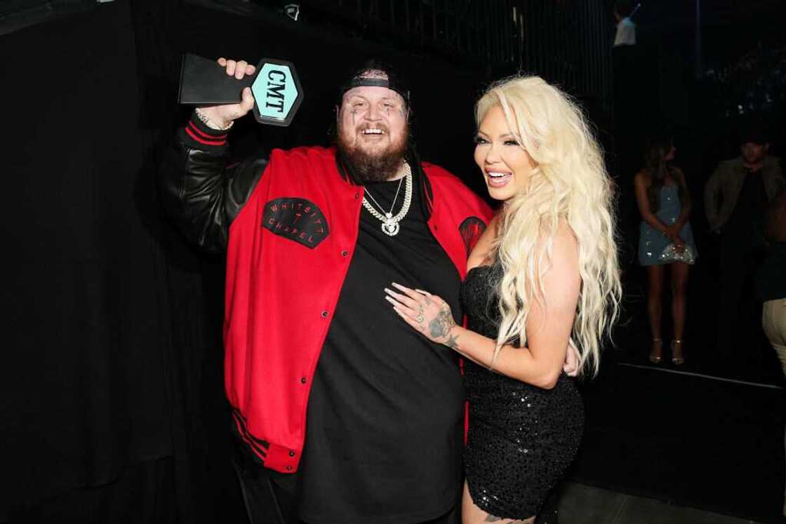 Jelly Roll and his wife Bunnie DeFord at the 2023 CMT Music Awards