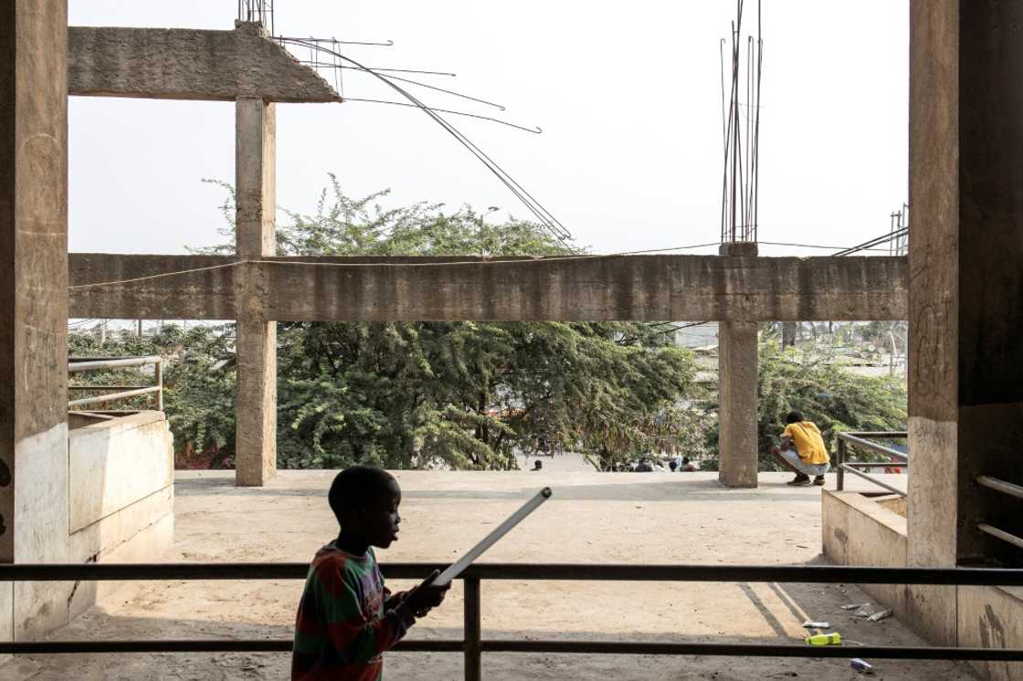 After independence in 1975, the MPLA came to power and banned bullfights After independence in 1975, the MPLA came to power and banned bullfights