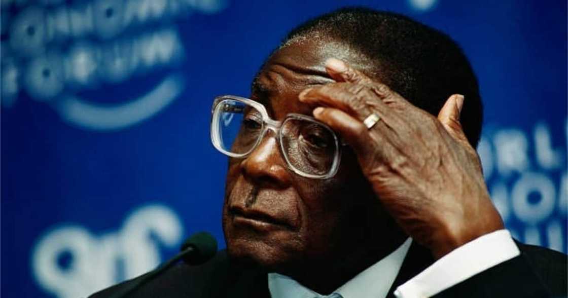 Mugabe died in September 2019 and his remains interred at his rural home in Kutama. Mugabe died in September 2019 and his remains interred at his rural home in Kutama.