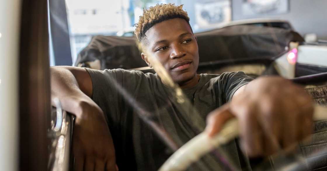 Young man shares his decision to stop dating ladies without car Young man shares his decision to stop dating ladies without car