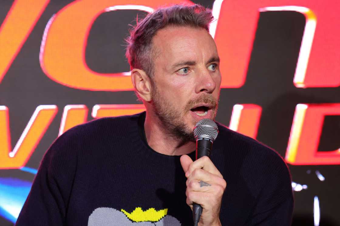 Dax Shepard records an episode of the "eff won with DRS" podcast live at Sports Illustrated Club SI Dax Shepard records an episode of the "eff won with DRS" podcast live at Sports Illustrated Club SI