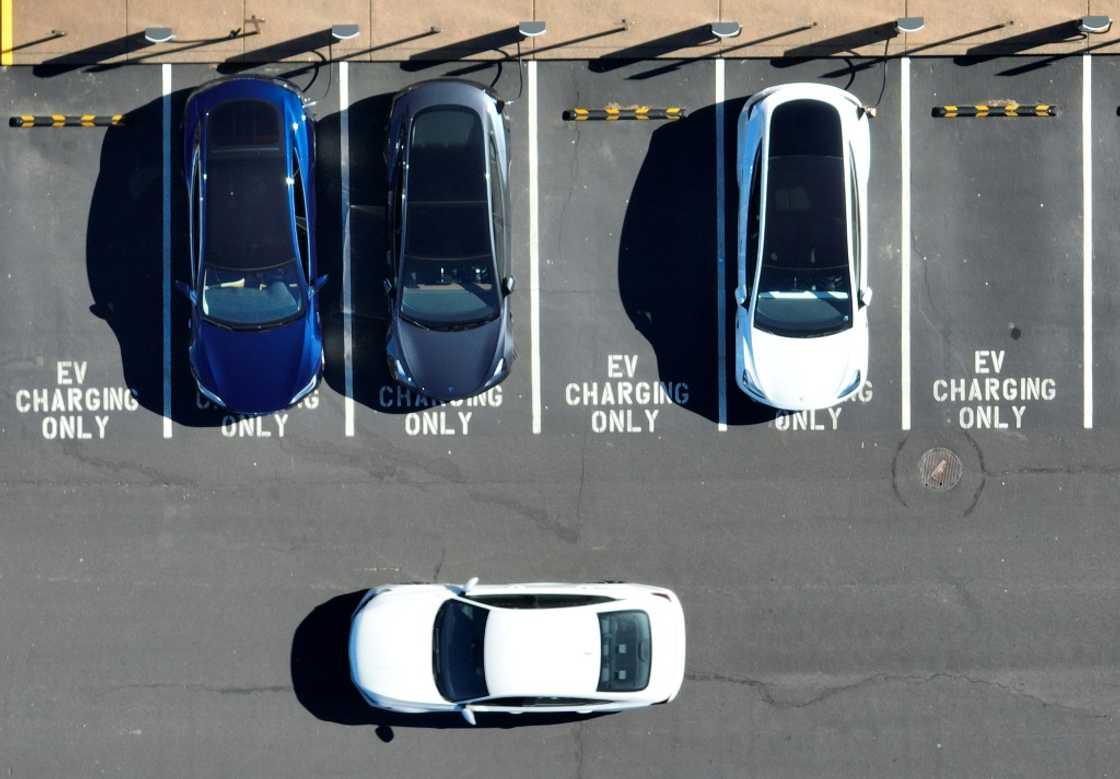 Guidelines released Friday by the Treasury Department spell out battery requirements for electric vehicles to qualify for a full consumer credit