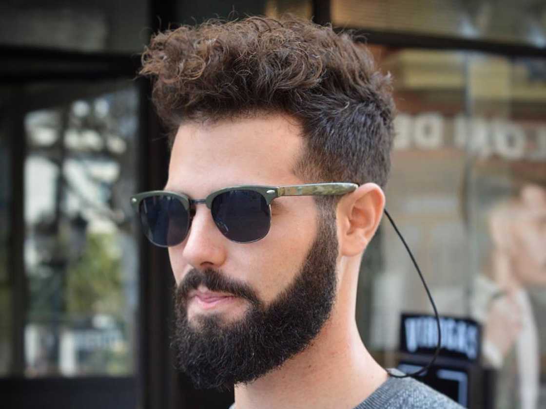 haircuts for thick hair for men