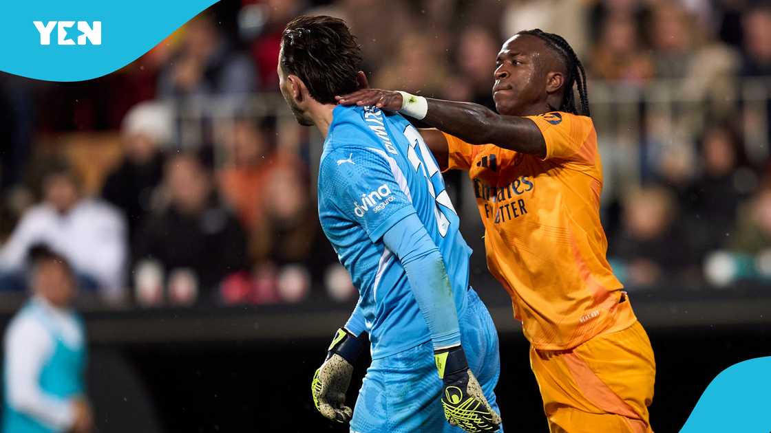 Vinicius saw his game time against Valencia come to a premature end after he was sent off for a needless rebuttal. Vinicius saw his game time against Valencia come to a premature end after he was sent off for a needless rebuttal.