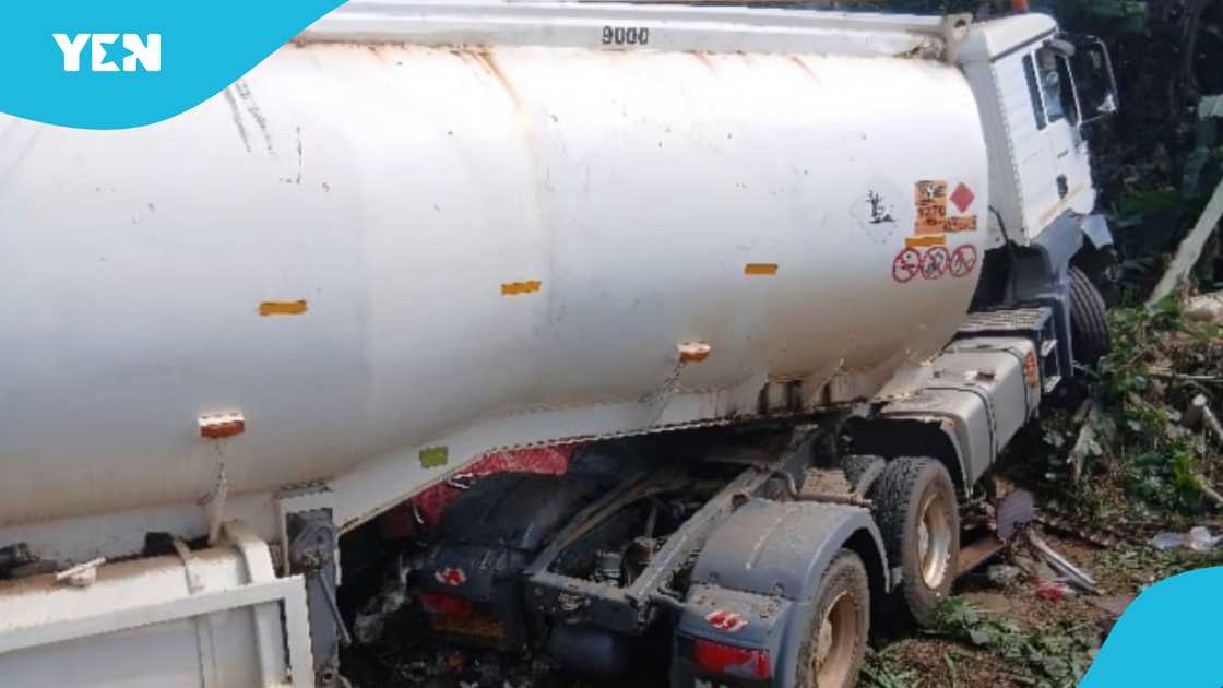 accident, Anyinam, Enyiresi, fire service, Ghana National Fire service, Accra-Kumasi highway accident, Anyinam, Enyiresi, fire service, Ghana National Fire service, Accra-Kumasi highway