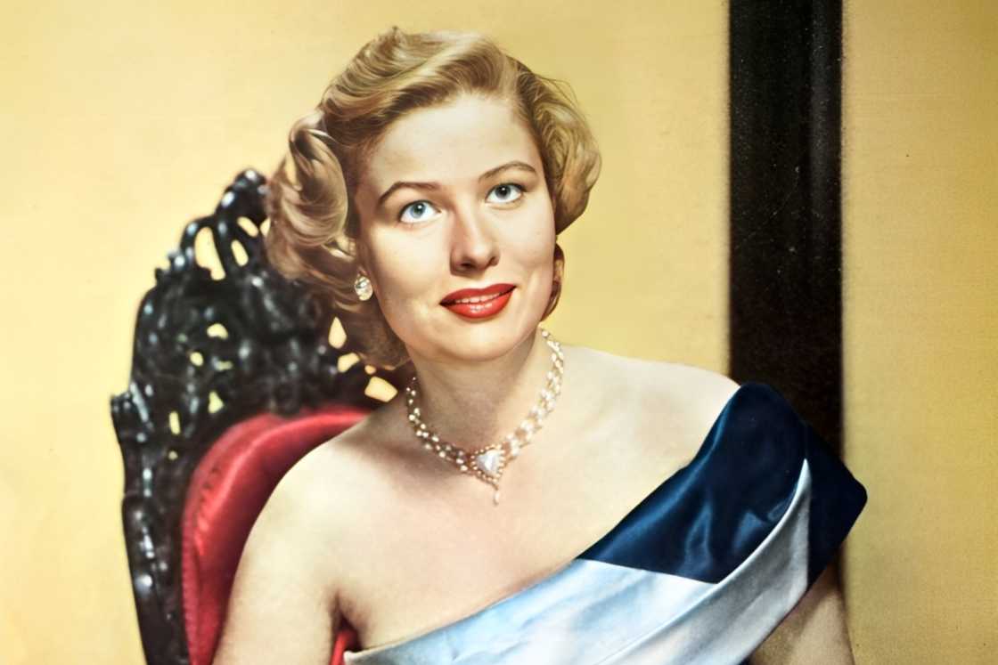 Nancy Ann Olson is in an off-shoulder dress. Photo by: Universal History Archive Nancy Ann Olson is in an off-shoulder dress. Photo by: Universal History Archive