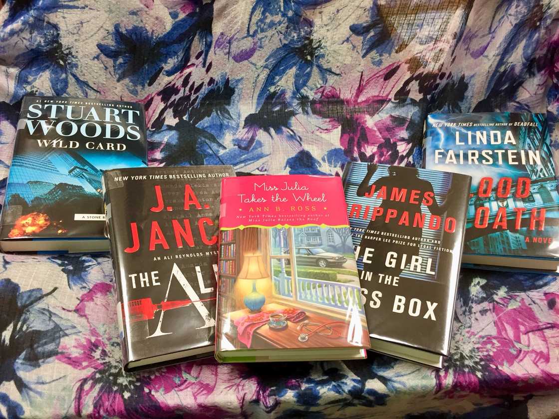 Stuart Woods' books Stuart Woods' books