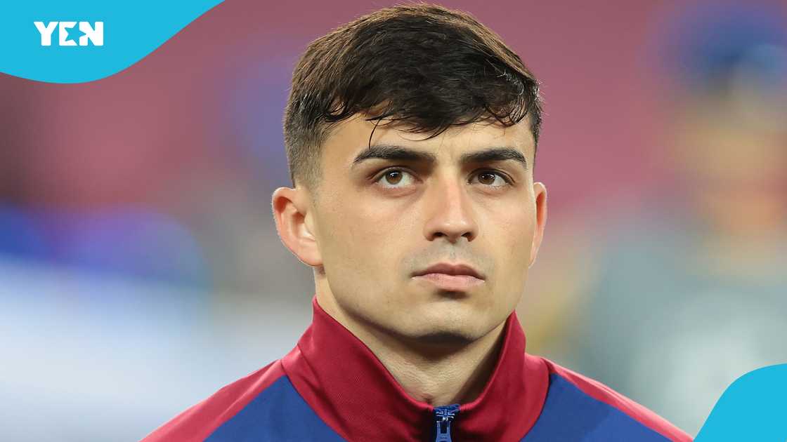 Pedri of FC Barcelona looks on during the line up the UEFA Champions League 2024/25 Semi Final First Leg match between FC Barcelona and FC Internazionale Milano at Estadi Olimpic Lluis Companys on April 30, 2025 in Barcelona, Spain