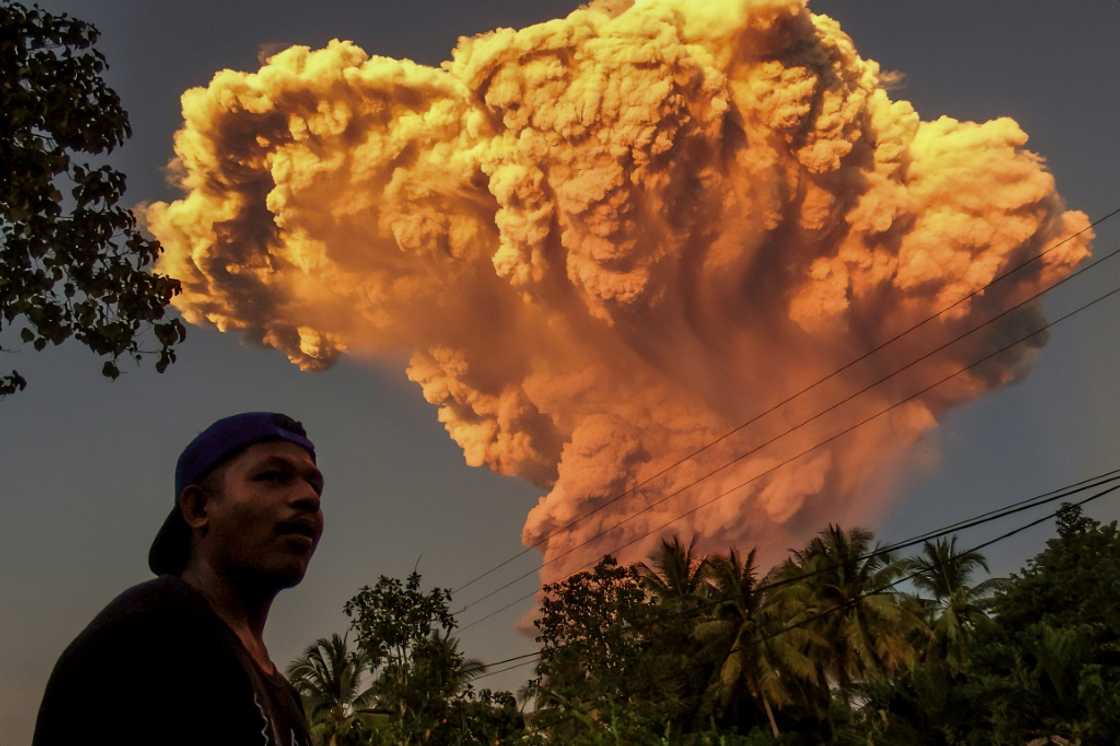 Indonesia's Mount Lewotobi Laki-Laki volcano erupts Indonesia's Mount Lewotobi Laki-Laki volcano erupts