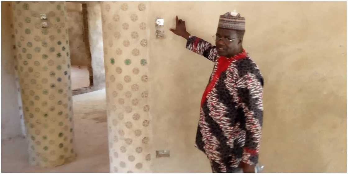 One lady built 4-bedroom house with 50k plastic bottles: 4 smart individuals who constructed houses with waste One lady built 4-bedroom house with 50k plastic bottles: 4 smart individuals who constructed houses with waste