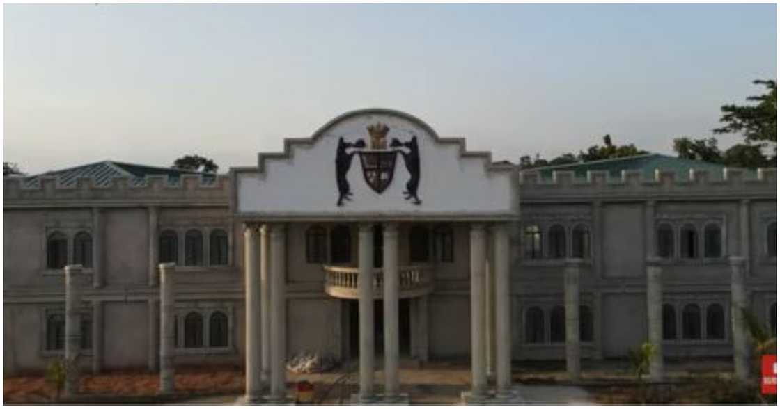 The entrance of the Assin Kushea Palace