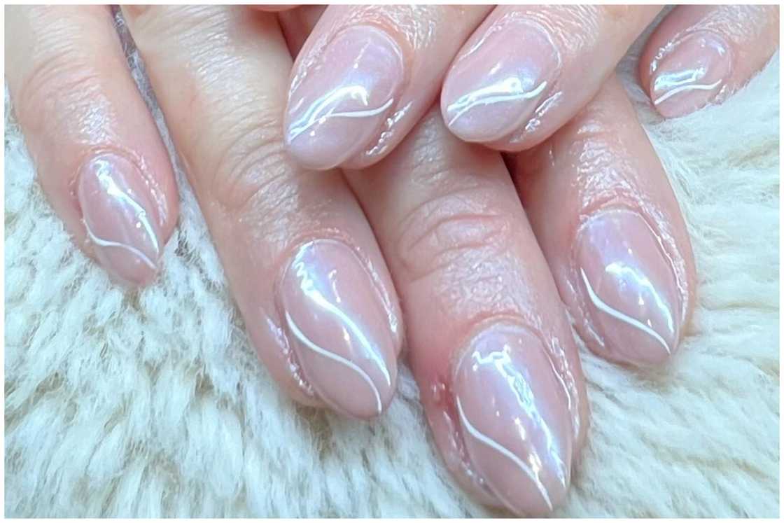 Glazed doughnut nails with swirls Glazed doughnut nails with swirls