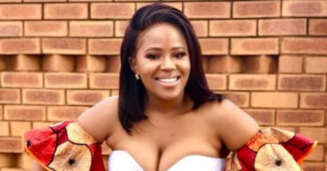 Locals Offer Help to Student Singing to Raise Funds for Varsity Fees Locals Offer Help to Student Singing to Raise Funds for Varsity Fees