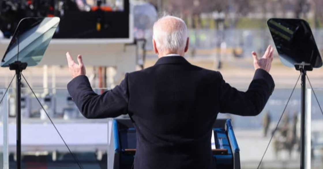 Joe Biden appears to be wearing bulletproof vest during highly guarded inauguration ceremony Joe Biden appears to be wearing bulletproof vest during highly guarded inauguration ceremony