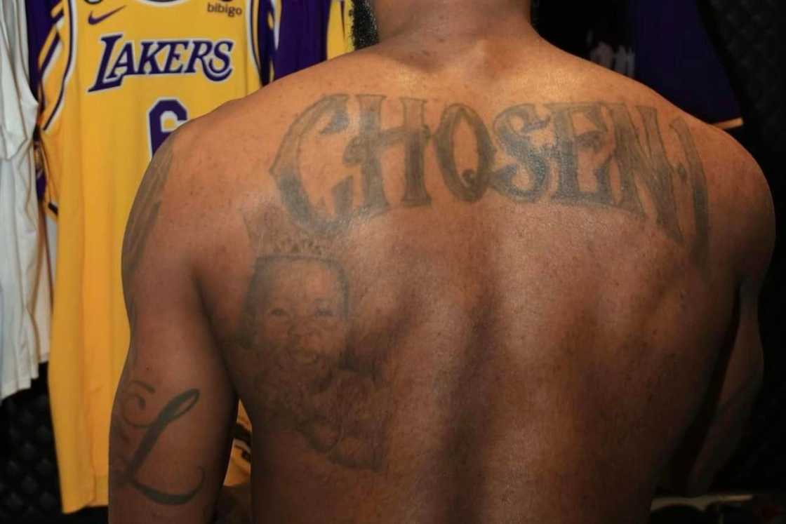 LeBron James has Zhuri tattoo on his back LeBron James has Zhuri tattoo on his back