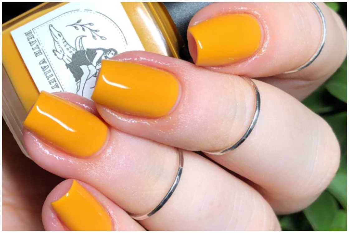 Mustard yellow nails