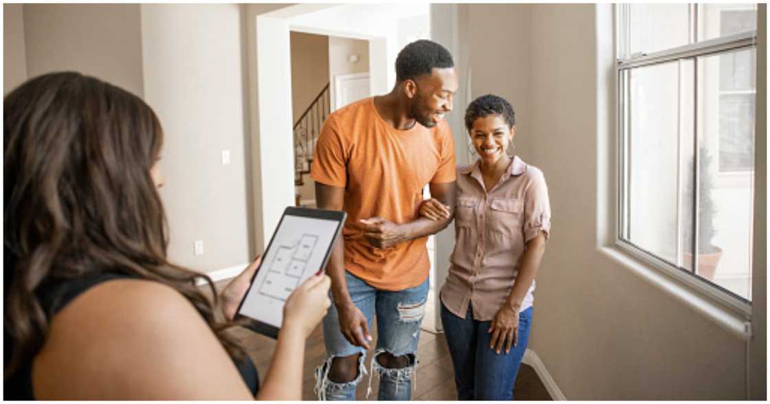 A couple goes to see a house they are considering buying