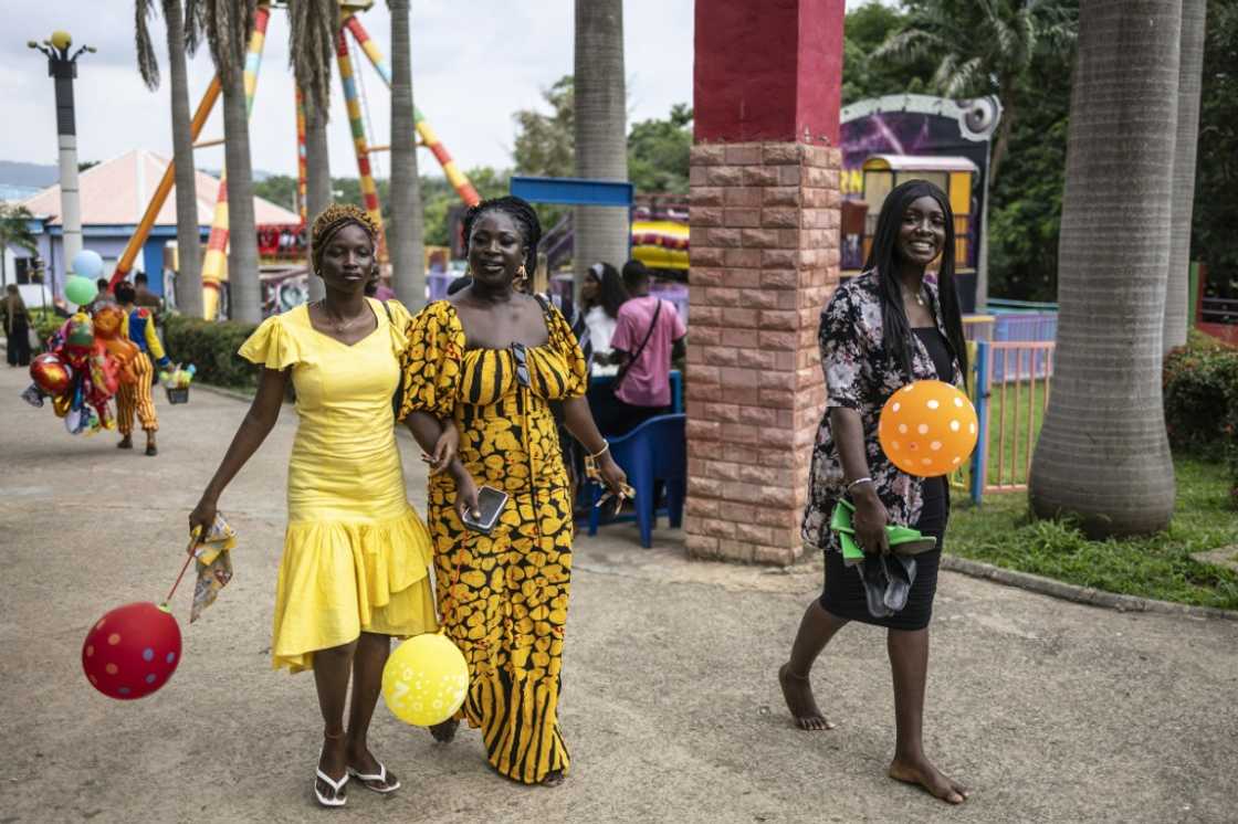 Oil-rich Nigeria has long struggled to spread the wealth and now its small middle class is faced with brutal inflation Oil-rich Nigeria has long struggled to spread the wealth and now its small middle class is faced with brutal inflation