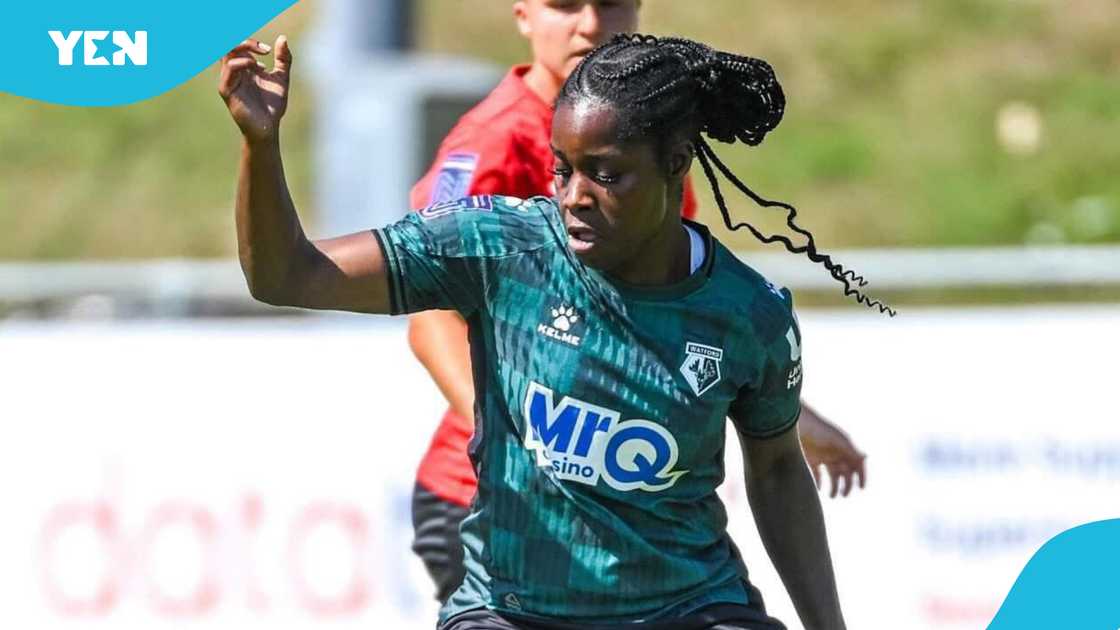 Freda Ayisi in action for Watford Women,
Black Queens star, Freda Ayisi teaches Roberto Carlos, Freda Ayisi gives Roberto Carlos football lesson, Freda Ayisi footbal skills, Freda Ayisi Watford. Freda Ayisi in action for Watford Women,
Black Queens star, Freda Ayisi teaches Roberto Carlos, Freda Ayisi gives Roberto Carlos football lesson, Freda Ayisi footbal skills, Freda Ayisi Watford.