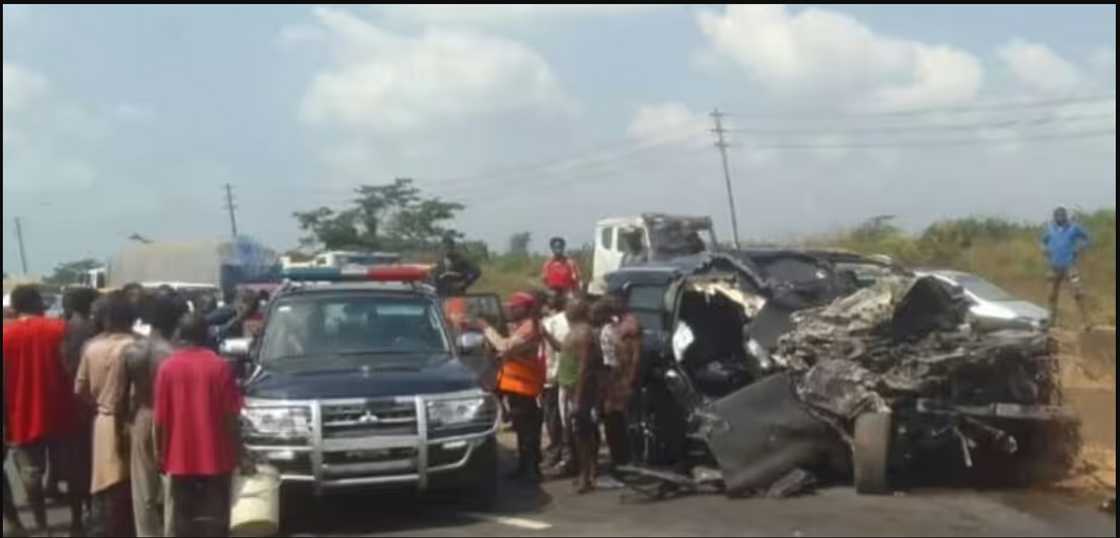 Anthony Joshua, Anthony Joshua car crash, Anthony Joshua Nigeria, Joshua injured, Nigeria fatal car accident, British boxer news, Joshua under fire, boxing superstar crash, Lagos-Ibadan highway accident, Joshua criticism