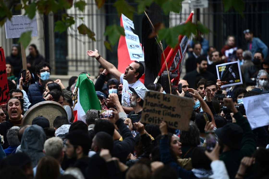 Some Paris demonstrators chanted 'Death to the Islamic Republic' Some Paris demonstrators chanted 'Death to the Islamic Republic'