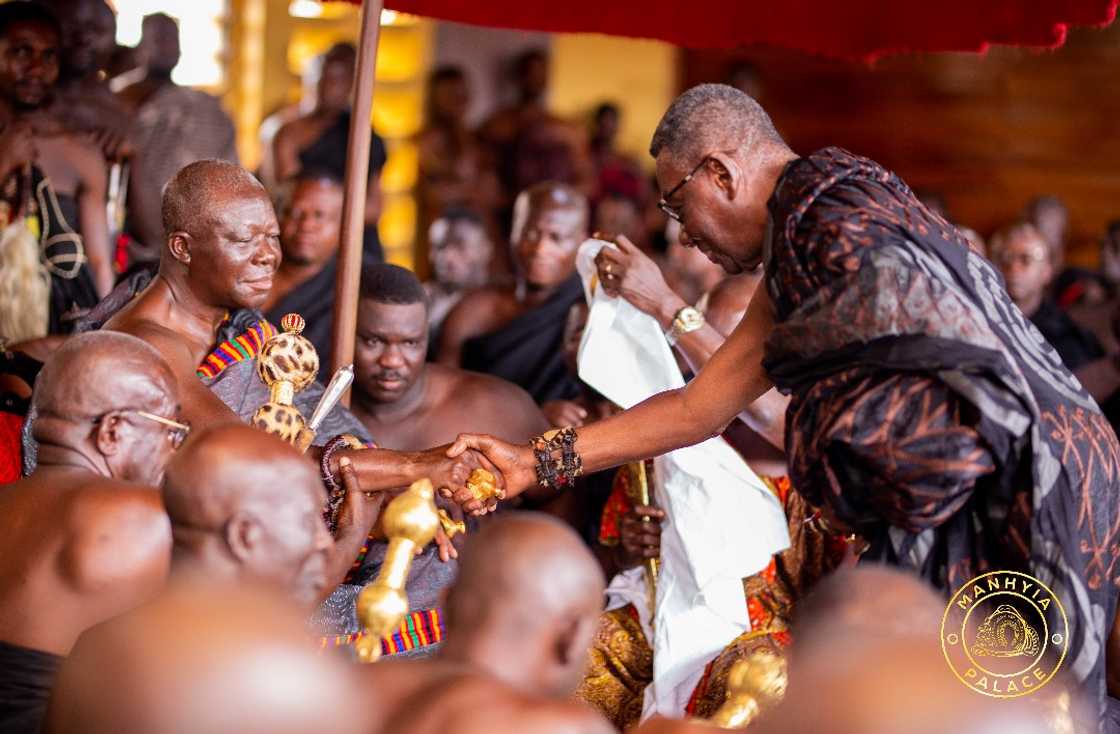 Mamponghemaa, Mamponghene, Nana Agyakoma Difie II, Daasebre Osei Bonsu II, Otumfuo Osei Tutu II, Asantehene, Asanteman Council Mamponghemaa, Mamponghene, Nana Agyakoma Difie II, Daasebre Osei Bonsu II, Otumfuo Osei Tutu II, Asantehene, Asanteman Council