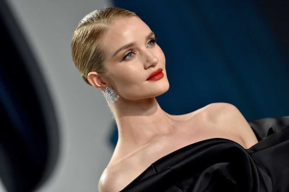 Maxim Hot 100 Maxim Hot 100