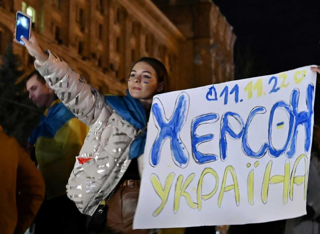Kherson inhabitants who left for Kyiv when Russian soldiers captured their city in March began converging on Maidan Square at 7:00 pm Kherson inhabitants who left for Kyiv when Russian soldiers captured their city in March began converging on Maidan Square at 7:00 pm
