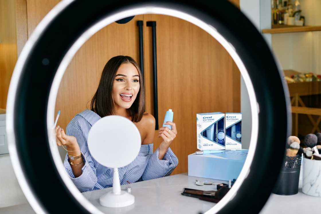 Teeth whitening Crest 3D Whitestrips contain far more hydrogen peroxide than UK and EU rules allow Teeth whitening Crest 3D Whitestrips contain far more hydrogen peroxide than UK and EU rules allow