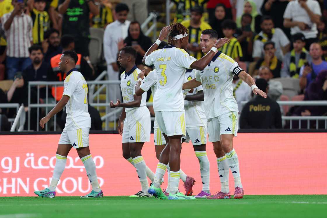Can Ronaldo score 1000 goals, Cristiano Ronaldo chase 1000 career goals, Pele goals, Romario goals, Cristiano Ronaldo goals in 2025 season, Cristiano Ronaldo goals in Saudi Pro League, Cristiano Ronaldo records
