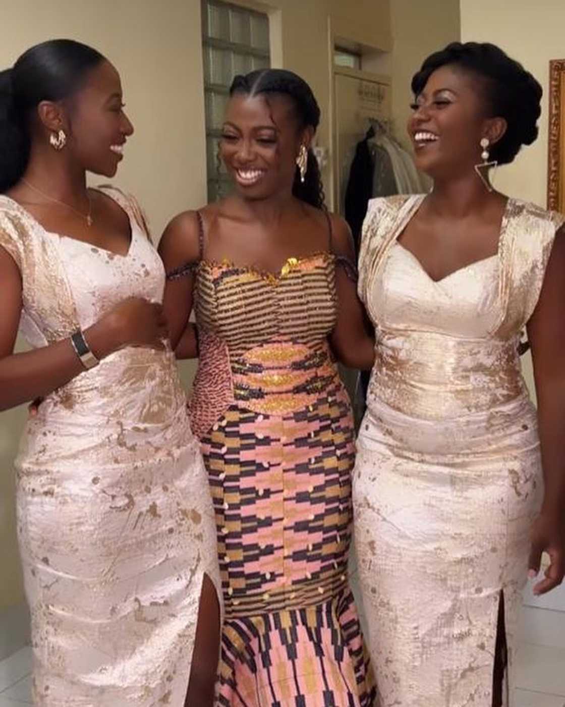 Viral Fanti Daddy Marries Off His Last Daughter In An Emotional Yet Hilarious Engagement. Viral Fanti Daddy Marries Off His Last Daughter In An Emotional Yet Hilarious Engagement.