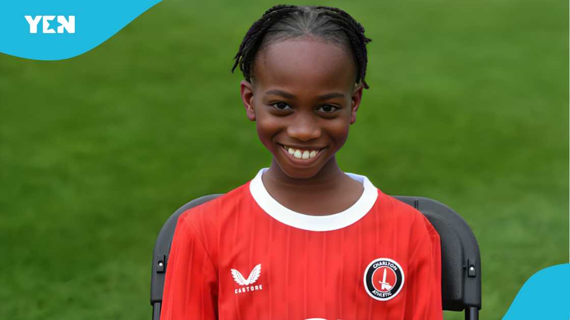 Ethan Ade-Oduwale, Charlton Athletic, English football, English football division 2, Nigerian football player Ethan Ade-Oduwale, Charlton Athletic, English football, English football division 2, Nigerian football player