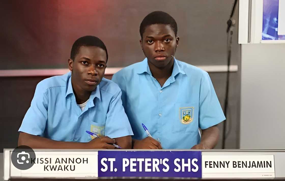Dr Kwaku Annoh Kissi, NSMQ Winner, Graduation, University of Ghana Medical School, Dr Benjamin Fenny Dr Kwaku Annoh Kissi, NSMQ Winner, Graduation, University of Ghana Medical School, Dr Benjamin Fenny