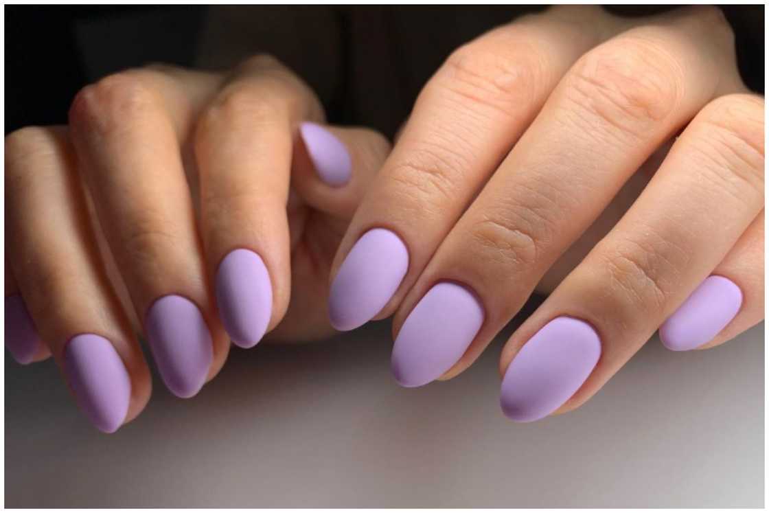 Lavender matte nails