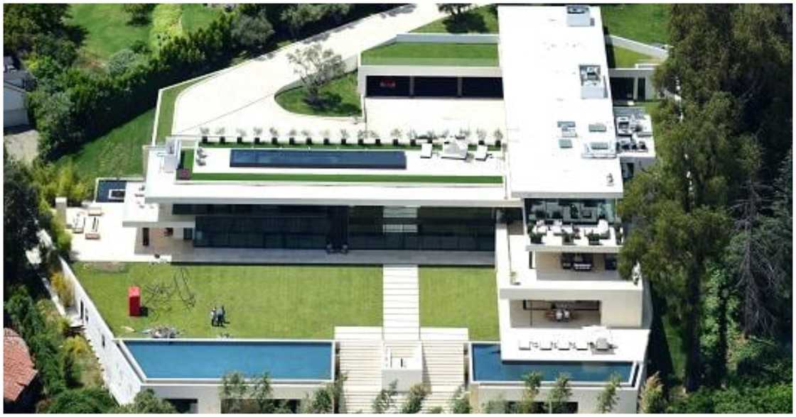 Jay Z and Beyonce's mansion in Bel Air Jay Z and Beyonce's mansion in Bel Air