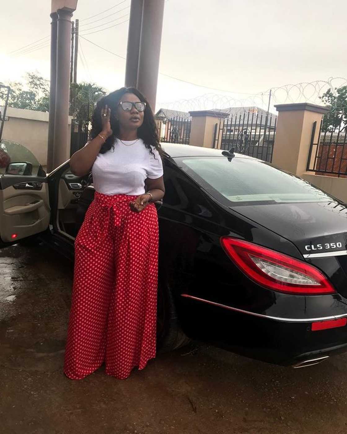 Linda Achiaa: 10 Plush Photos of Kwaku Oteng’s Newest and 5th wife and her job Linda Achiaa: 10 Plush Photos of Kwaku Oteng’s Newest and 5th wife and her job