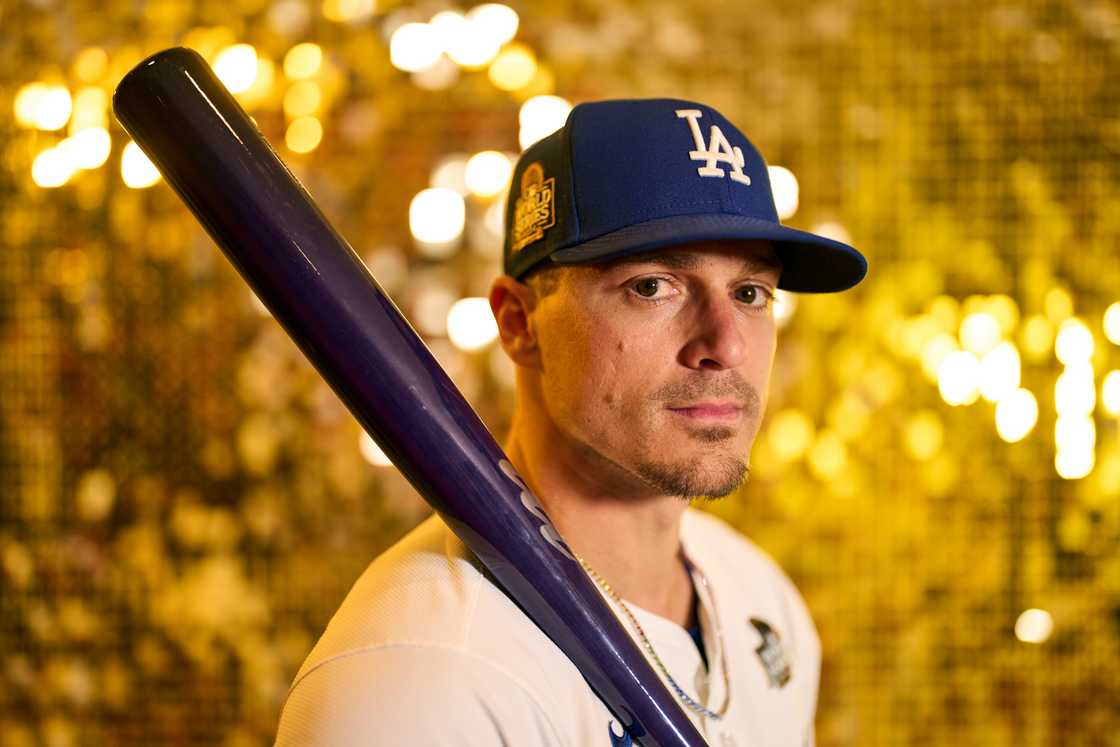 Enrique Hernández of the Los Angeles Dodgers poses for a photo