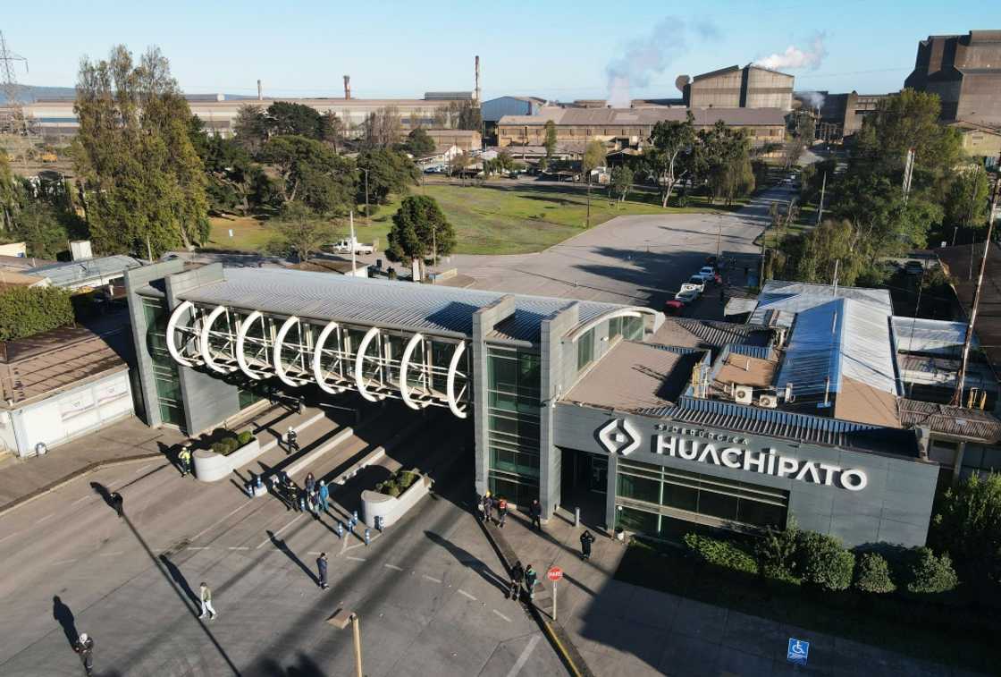 The Chilean government described the Huachipato plant's decision as 'irresponsible' The Chilean government described the Huachipato plant's decision as 'irresponsible'