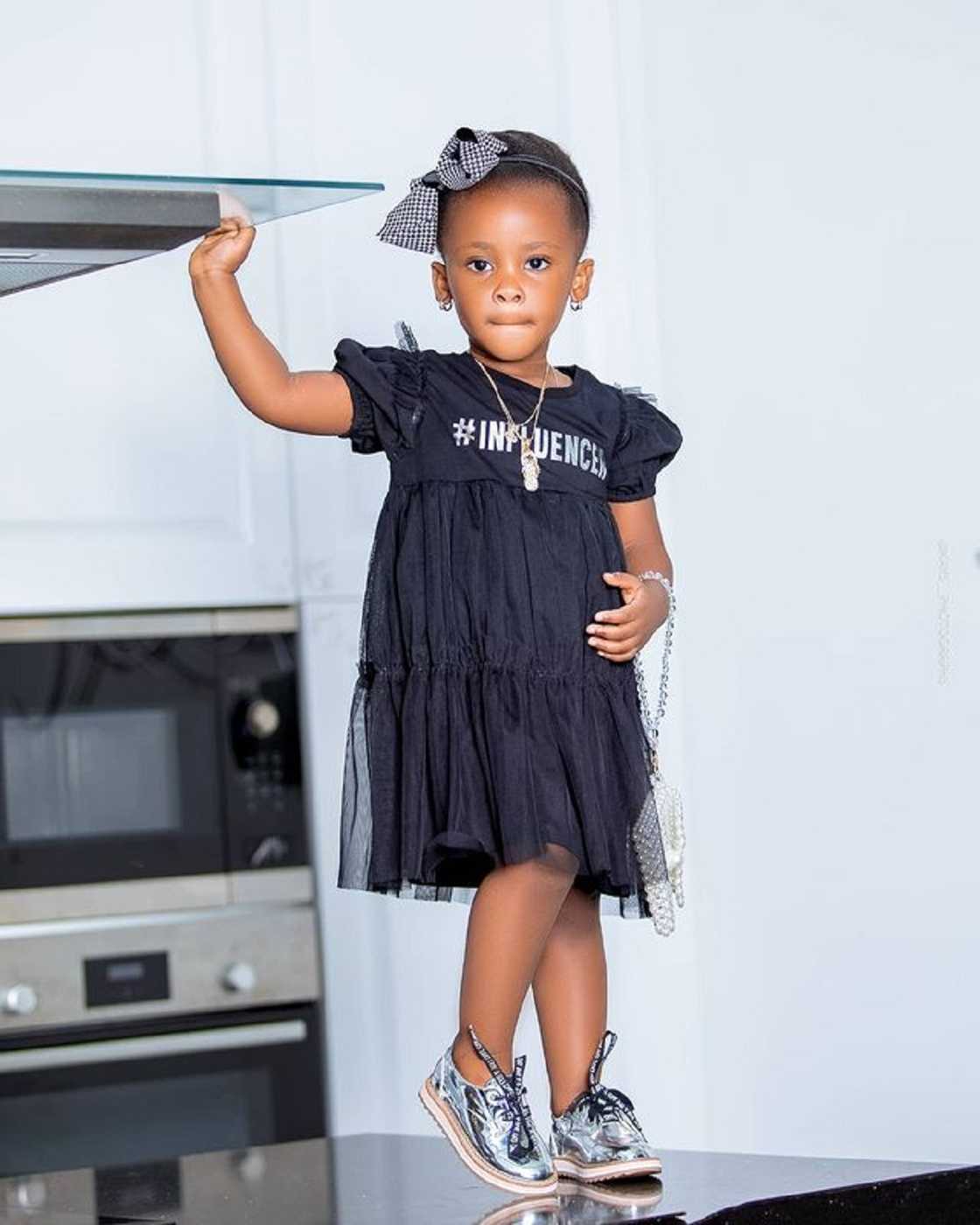 Baby Maxin: McBrown’s Daughter Surprises fans with her Adult Poses in 7 Photos at age 2 Baby Maxin: McBrown’s Daughter Surprises fans with her Adult Poses in 7 Photos at age 2