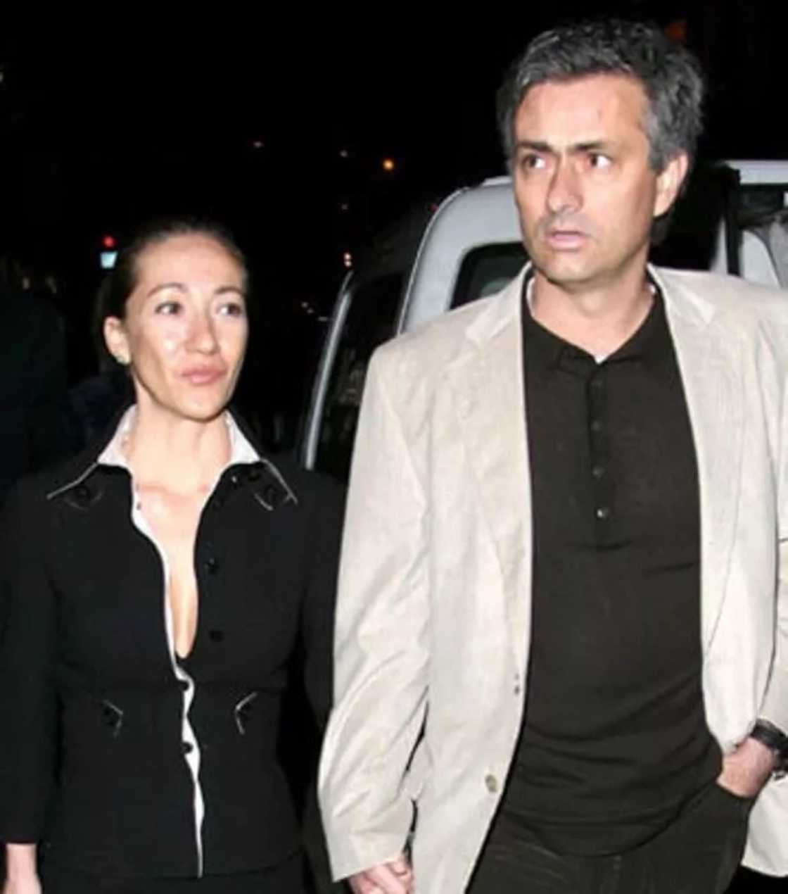 Lovely photos of Jose Mourinho and wife Matilde Lovely photos of Jose Mourinho and wife Matilde