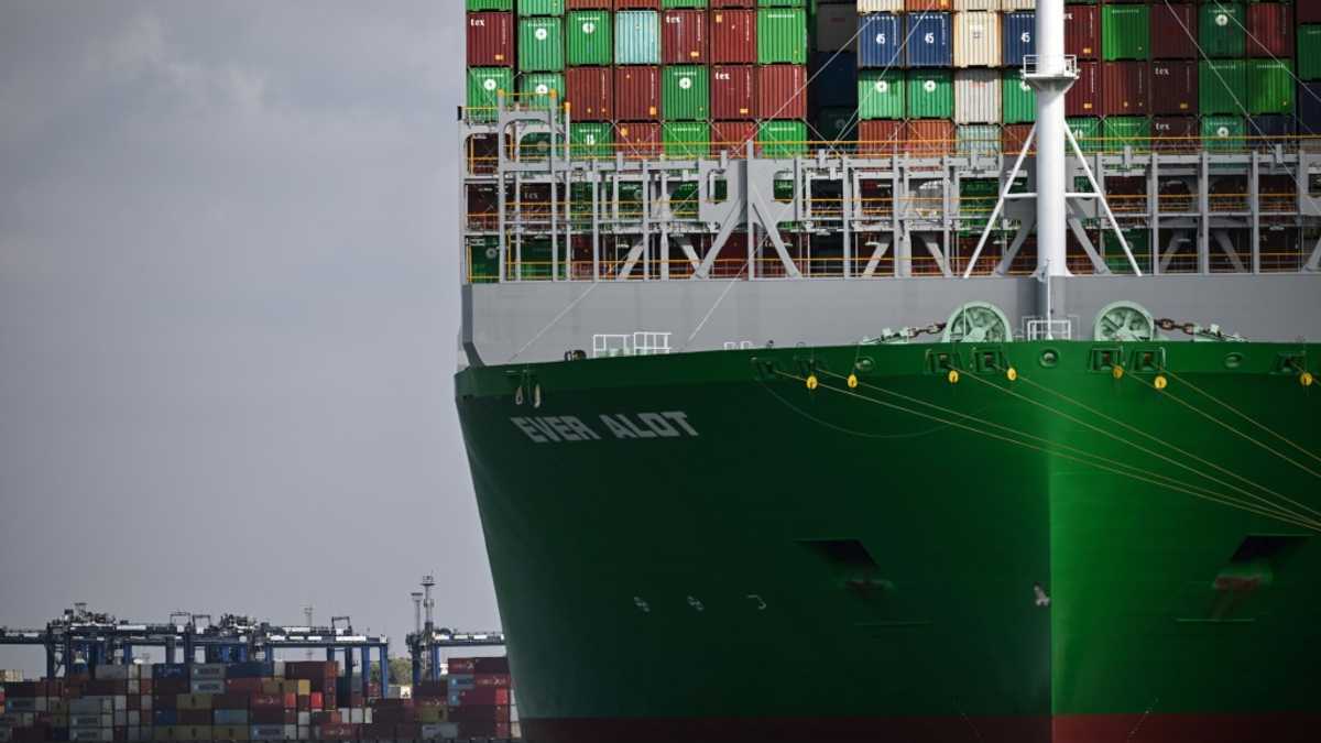 UK, India strike trade deal amid US tariff blitz