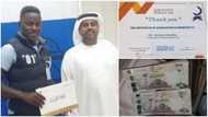 Man who returned over Ghc162k passenger forgot in his taxi in Dubai gets certificate, many react