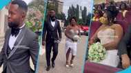 Ghanaian blogger Alex Charming weds lover at the AMA HQ, video of them walking to venue surfaces